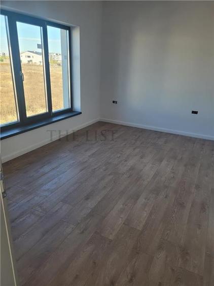 De Vanzare | Vila cu 5 camere | Tunari - 10