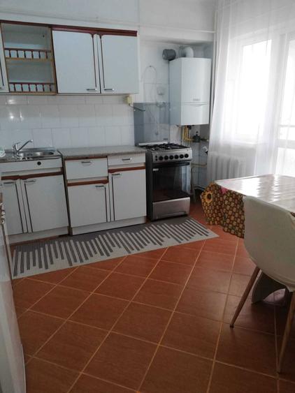 Inchiriez Apartament 4 Camere - Ultracentral - 3