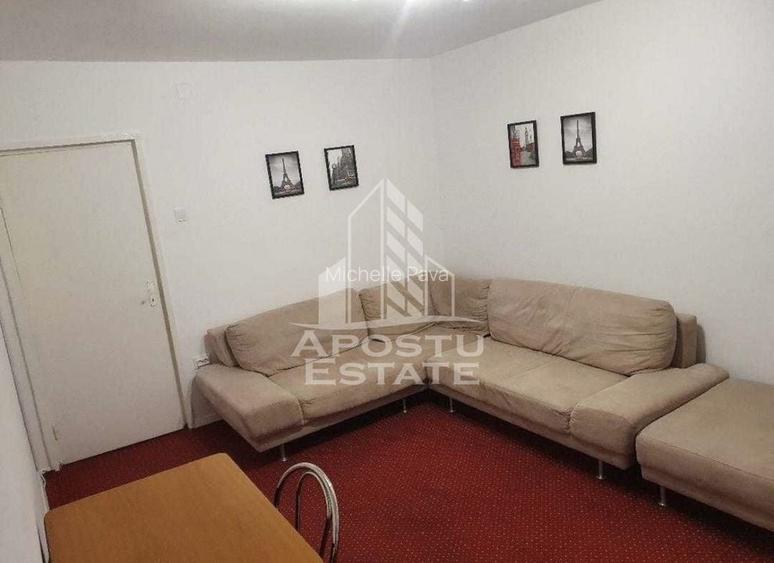 Apartament cu 2 camere, etaj intermediar, zona Circumvalatiunii Apartament cu 2 camere, etaj intermediar, zona Circumvalatiunii