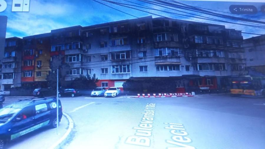 Apartament Decomandat - Etajul I - Centrala Gaze ! - 1