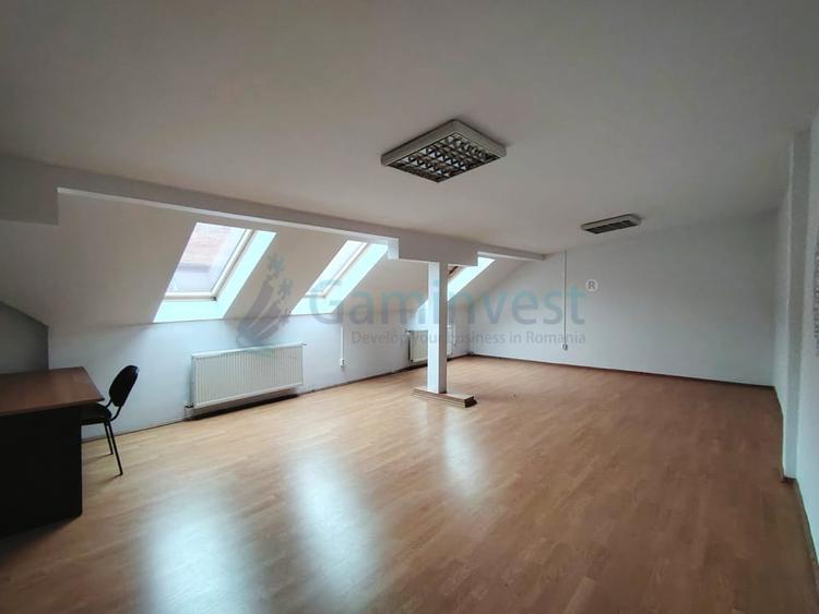 De inchiriat  cladire multifunctionala  ultracentrala  Oradea ,Bihor - 1