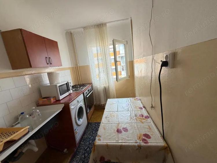 Garsoniera decomandata, 38 mp , etaj 3/4, zona Rovine - 4