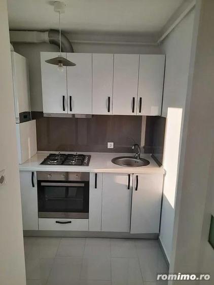 Garsoniera situata pe Calea Victoriei - 2