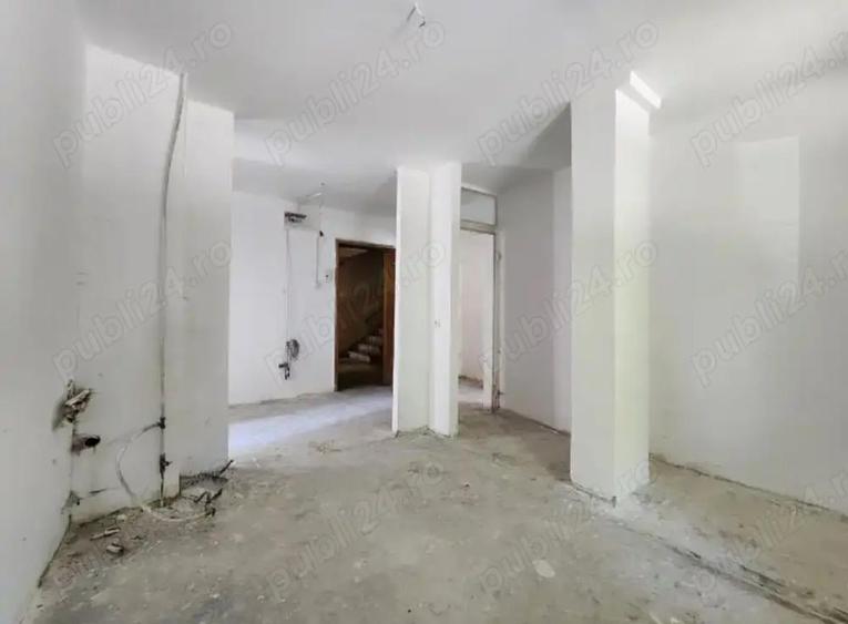 Apartament central,cu 2 camere, in spate la Brasserie, parter 4 - 6