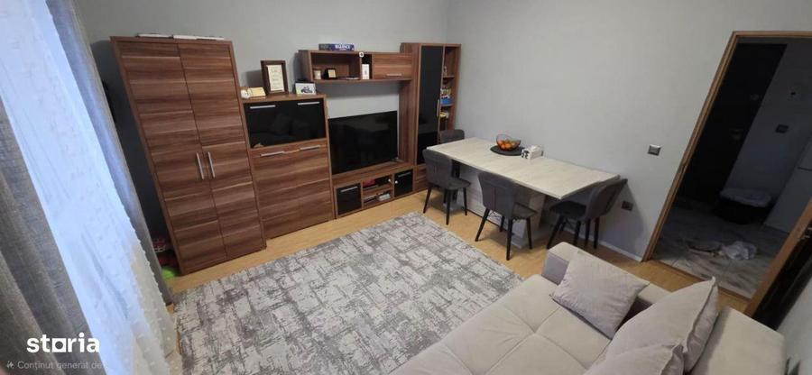 Vanzare - Apartament 2 Camere Decomandat, Zona Victoriei - Pronto, Eta - 6