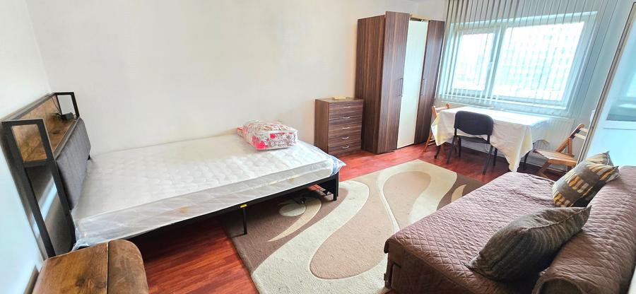 Apartament 1 camera decomandat, etaj 1/4, centrala, balcon inchis, geam la baie - 1