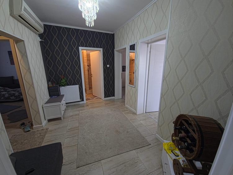 Centru apartament 3 camere decomandat la 200 m de plaja Modern - 13