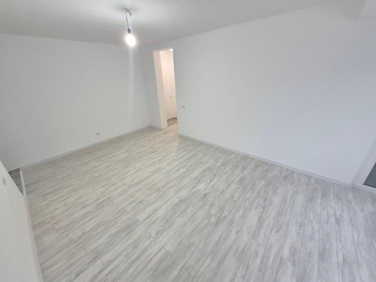 2Cam--Parter-Bloc Nou-Renovat-7Min Spitalul Judetean-Centrala- 1loc Parcare-53MP - 4