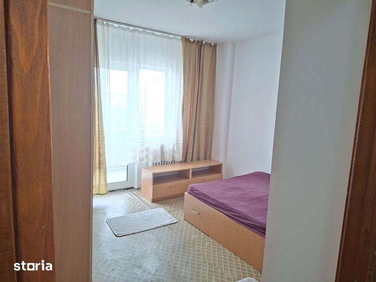 Republicii(Libra Bank),apart 2 cam de inchiriat - 3