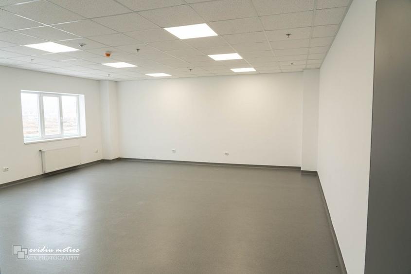 Hala clasa A, acces facil TIR - 10