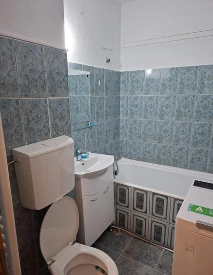 Apartament cu 2 camere, zona Podu Ros - 5