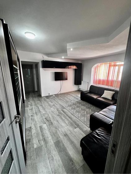 Vand apartament cu 2 camere,Unirii sud - 6