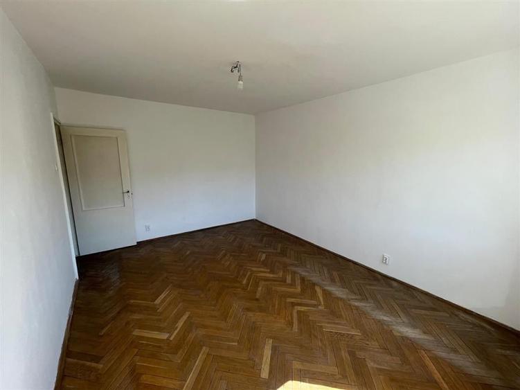 4 camere - etajul 2 - 86mp -izolat - bloc din 1980 - 4