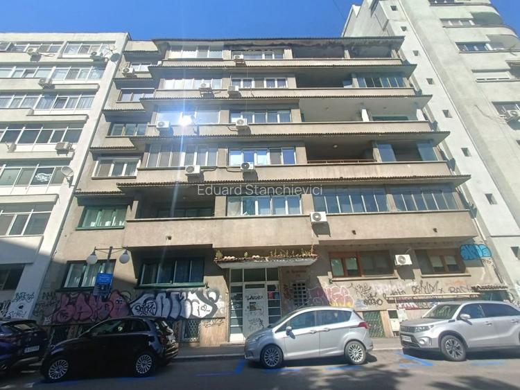 Garsoniera de vanzare - Strada Brezoianu | Vedere Cismigiu | 29 mp | Etaj 1