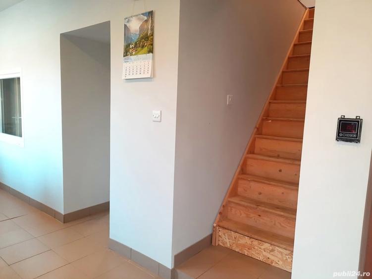 Casa de vanzare renovata recent, la 2 km de vama Nadlac, jud Arad - 1