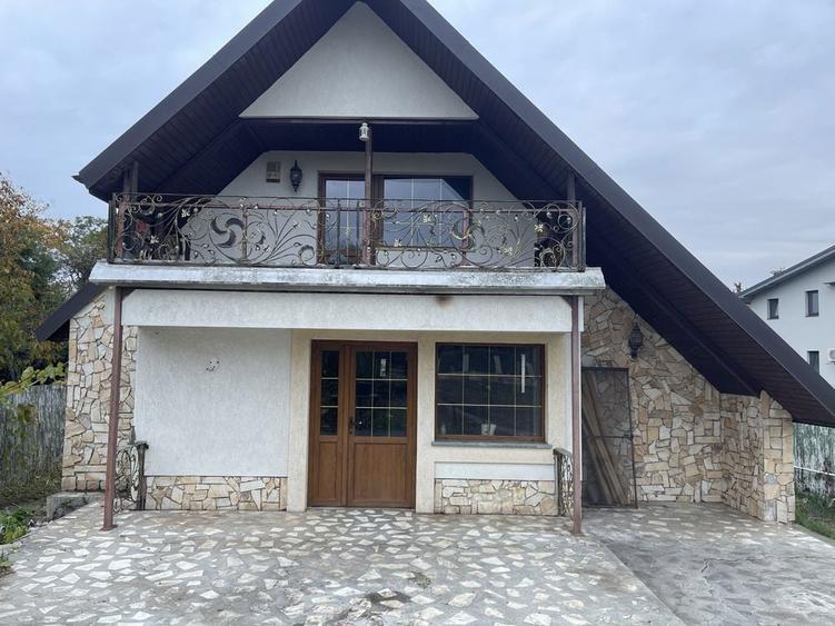 Casa Snagov aproape de lac, central, langa vilele de protocol - 2