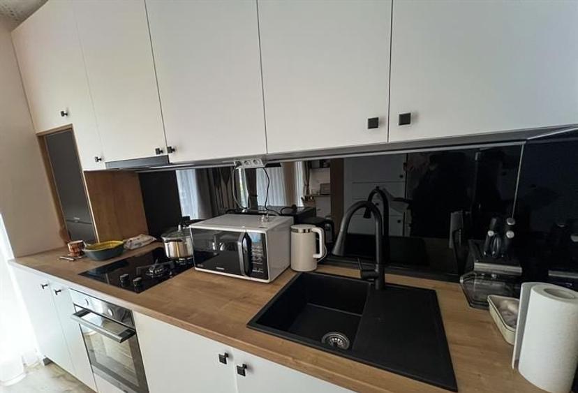 Apartament cu 2 camere semidecomandat în Barbu Văcărescu