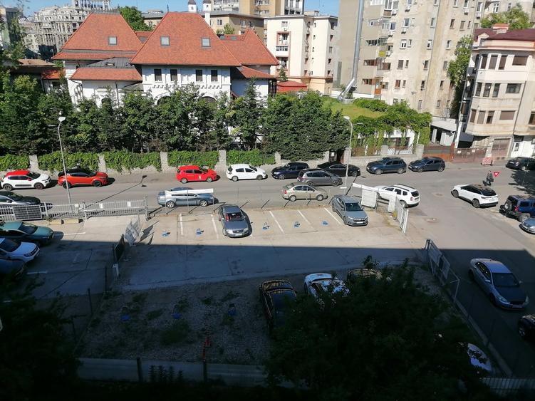 Descoperă eleganța interbelică într-un apartament spațios, situat ultracentral - 1