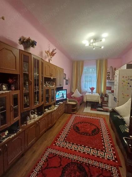 De vanzare garsoniera cf 2, etajul 1 , renovata 17.500 euro - 2