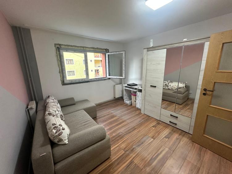 Garsoniera / Camera de camin cu baie Sacele Electroprecizia - 2