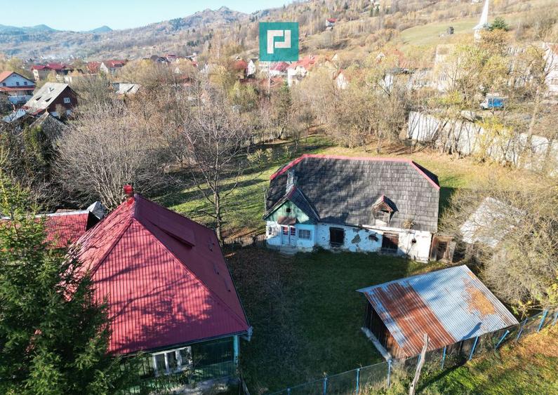 Casa de lemn, cu teren in Bor?a - 18