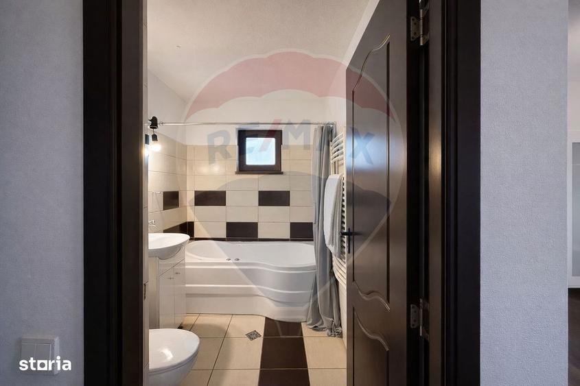 Pensiuni de vanzare langa Bacau 21 camere, oportunitate investi?ie - 2