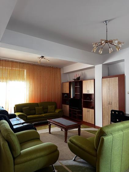 Apartament cu 3 camere- !!!!!!!DISPONIBIL!!!!! - 3