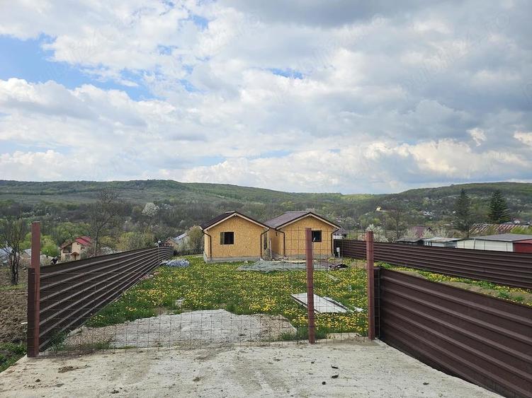 Teren + Casute de inchiriat (Vand sau schimb cu Apartament in Targoviste) - la 8km de Targoviste - 4
