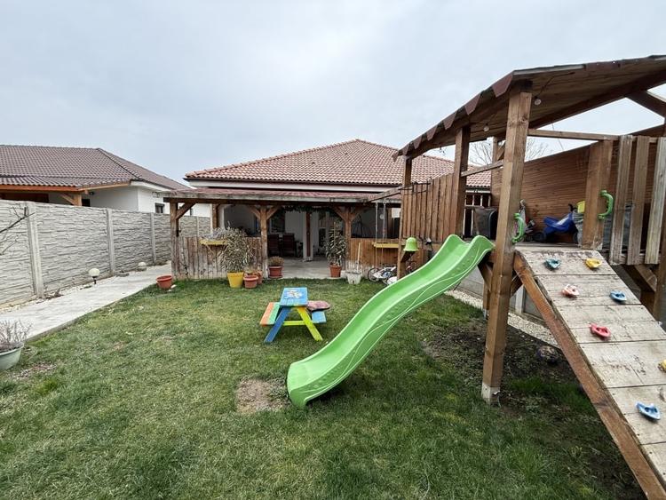 Duplex ideal pentru familie | curte mare 324 mp | mobilat complet | Sânandrei - 15