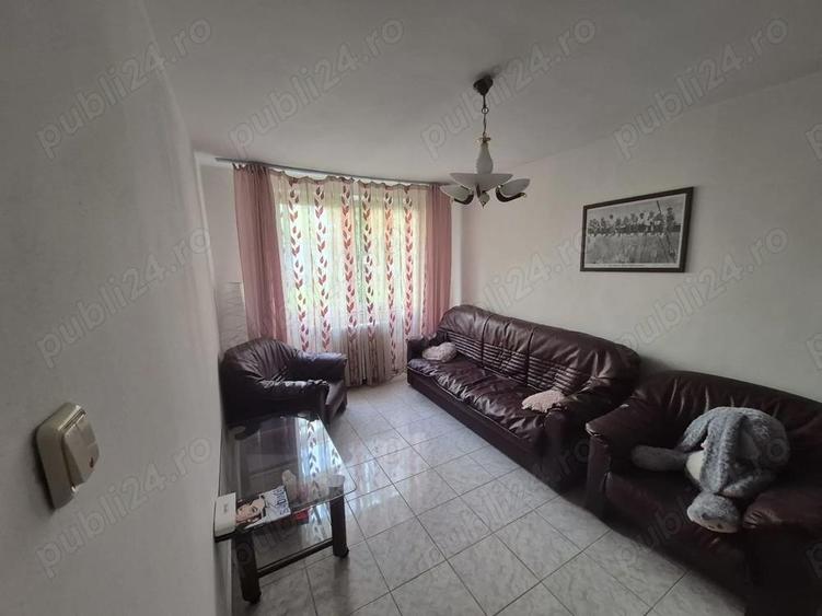3 camere de inchiriat zona precista - 2