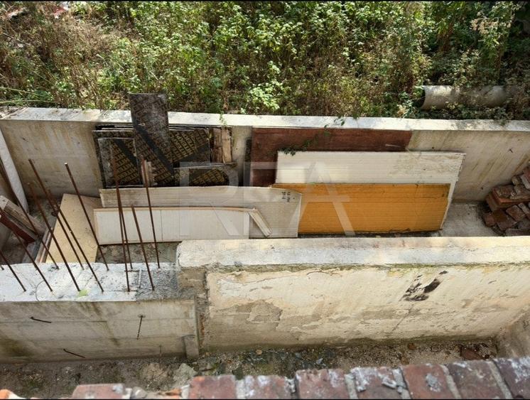 Casa + Curte 1 Mai - 12