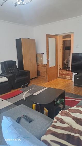 apartament 3 camere  Fratii Golesti - 9