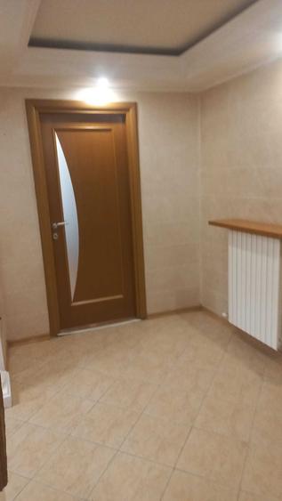 Inchiriez apartament cu 3 camere zona piata sudului - 1