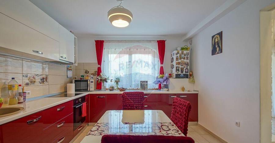 Casa Premium cu Design Elegant ?i Intimitate, in Carti... - 7