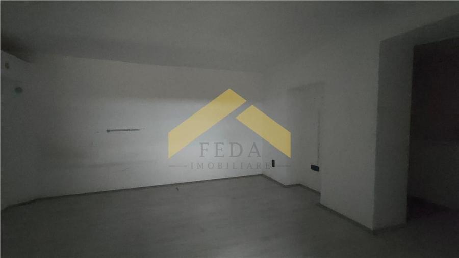 Apartament cu 4 camere de inchiriat zona Podgoria - 13