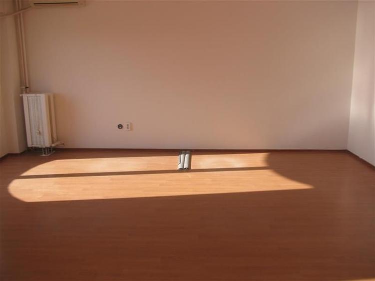 Spatii pentru birouri cu suprafete de la 76 - 5