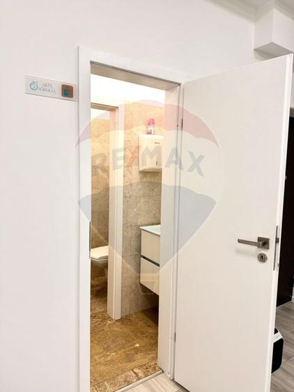 DE INCHIRIAT Spațiu comercial  100mp în zona P-ta Victoriei - 10