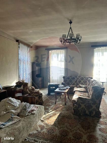 Casă cu 3 camere cu Teren 350 Mp în Schei