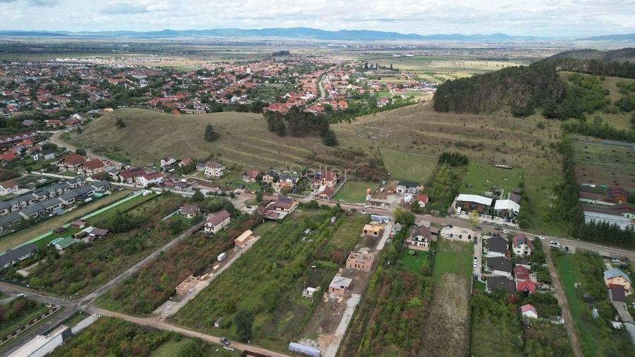 Teren intravilan - 27