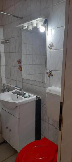 vand apartament 3 camere pret bun! - 1