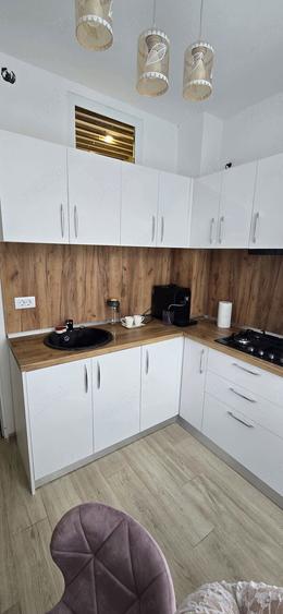 1cam central et1 mob.utilat 380euro - 3