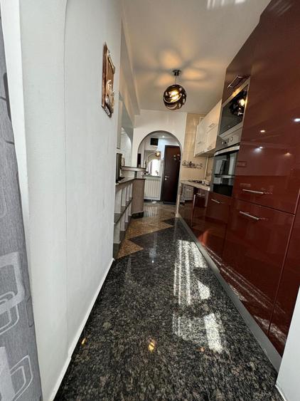 Apartament cu 2 camere decomandat în P-ța Alba Iulia - 11