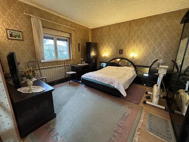 Vand casa mare, din caramida,situata in Parneava, st.972 mp, sc.230 mp - 6