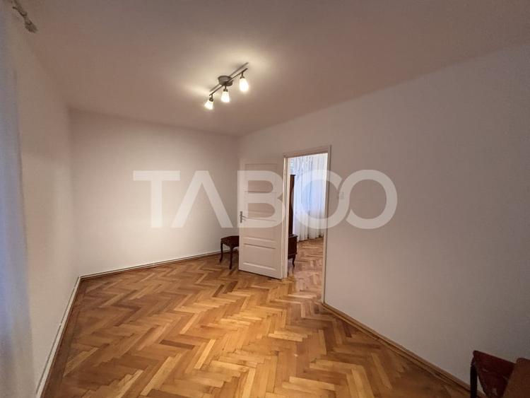 Apartament 3 camere 54mpu etaj 1 balcon zona Centrala Sibiu - 11