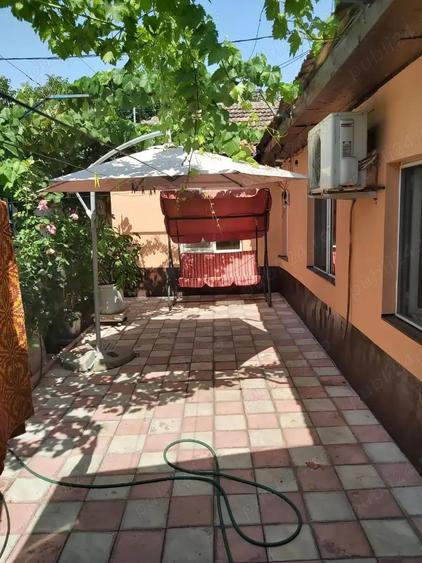 Vand casa cu spatiu comecial in Alexandria - 5