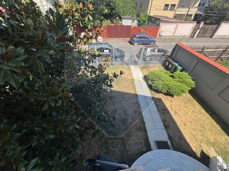 Casă / Vilă spațioasă de închiriat – Militari, zona Moinești - 10