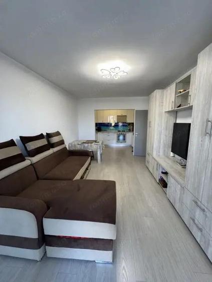 Vanzare apartament doua camere zona B-dul. Bucuresti - 2