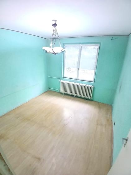 Apartament cu 2 camere decomandat în Rahova