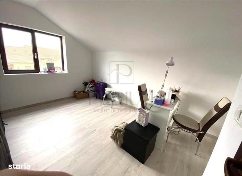 Casă cu 3 camere cu Teren 210 Mp în Moșnița Veche