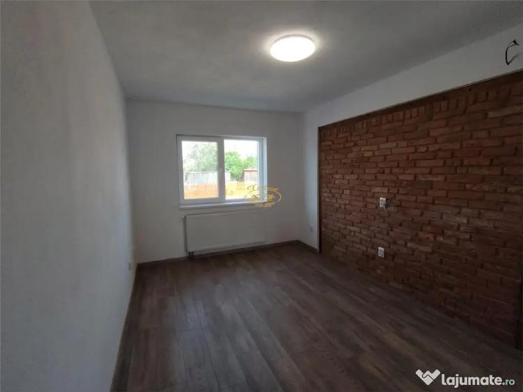 Casă cu 2 camere cu Teren 422 Mp în Vale